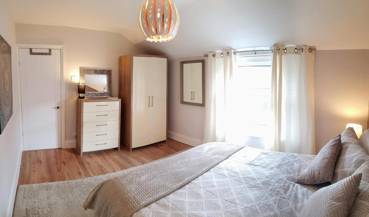 Cottage Grove Homestay Rooms Портсмут Екстер'єр фото